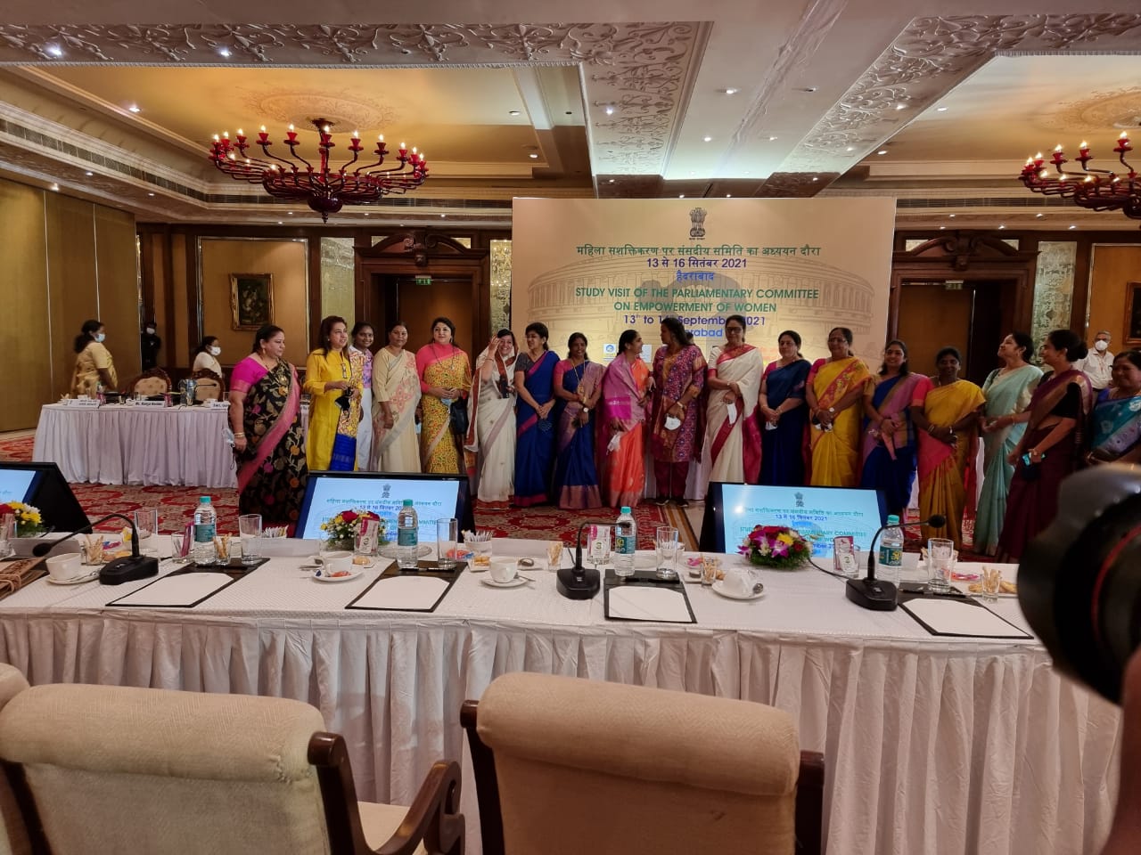 तेलंगाना राज्य के महिला सशक्तिकरण पर संसदीय समिति के अध्ययन दौरा में शामिल रायगढ़ सांसद गोमती साय